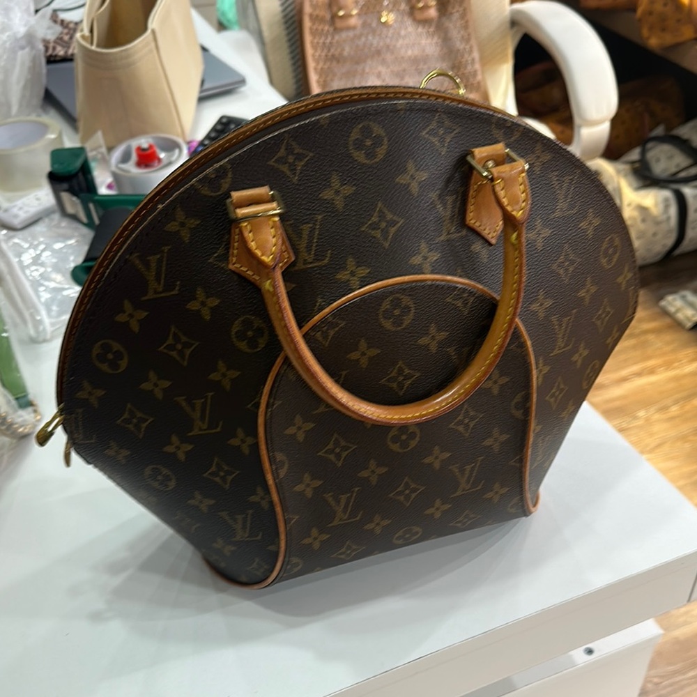 Louis Vuitton Brown Monogram Shoulder Bag